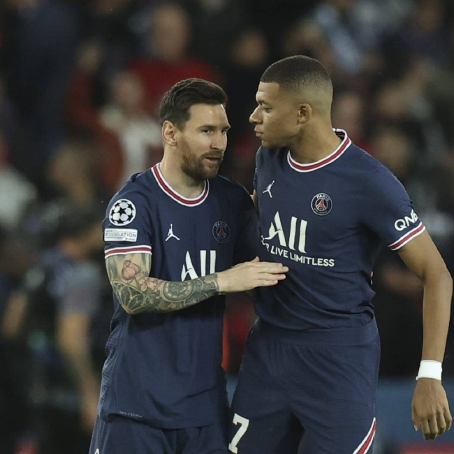 负期望的桌 负期望的桌