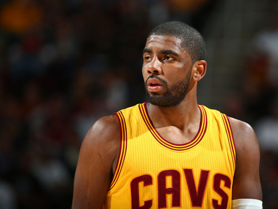 球队托举高 球队托举高